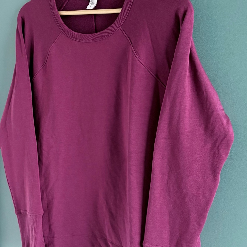 Athleta Coaster Luxe Recover Lightweight Sweatshirt in Plum in Size Small, NWOT - Picture 3 of 6